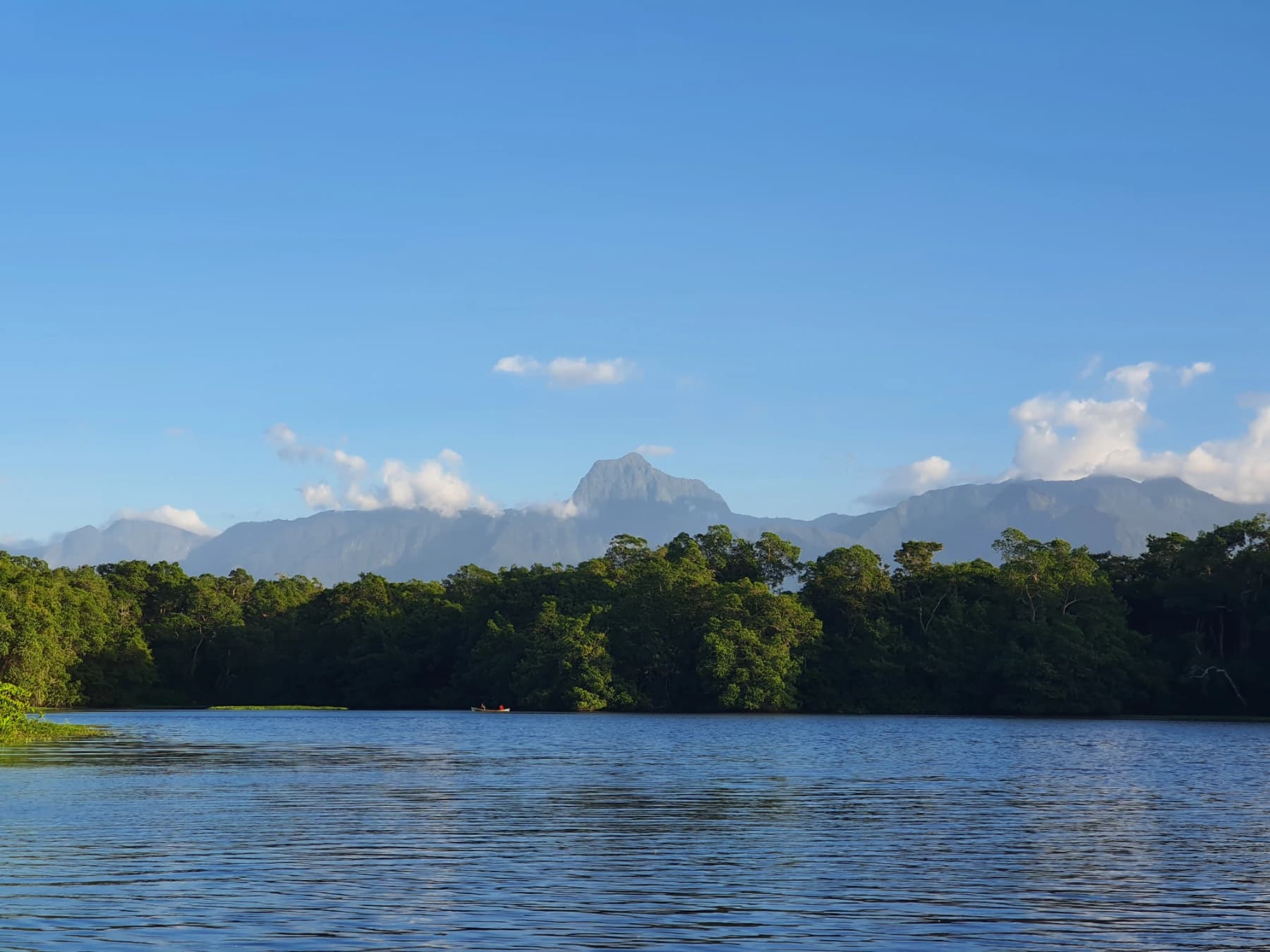 Atardecer en el Refugio de Vida Silvestre Barras de Cuero y Salado